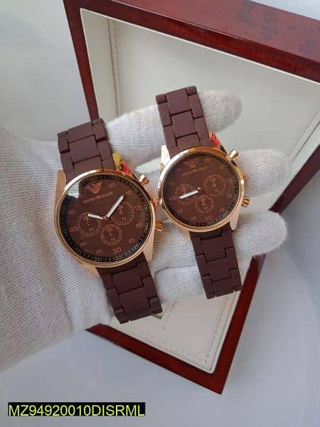 Beautiful Couple Watch 0