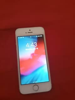 iphone 5S 32GB in good condition