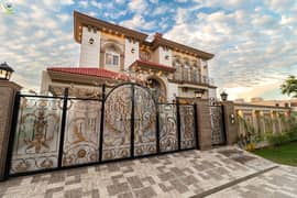 One kanal Brand New Luxuary House Availaable For Rent