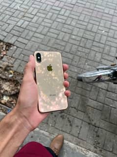 I phone XS Non-PTA (Factory Unlock ) Water pack