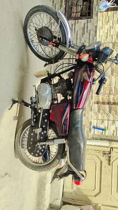 Honda 125/15 model All ok new condition document complete h copy leter
