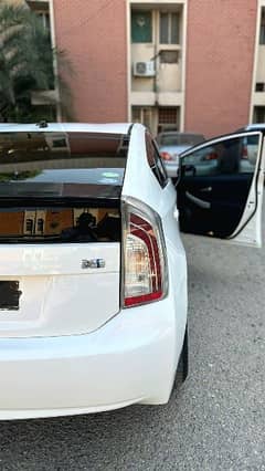 Want to Sell Prius 2012 Model S Variant Original