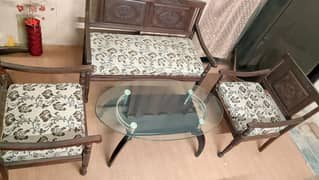 Chiniot Sofa set with stylish glass table