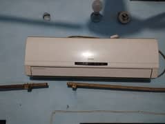 GREE 1 Ton AC For Sale Condition 10/9.