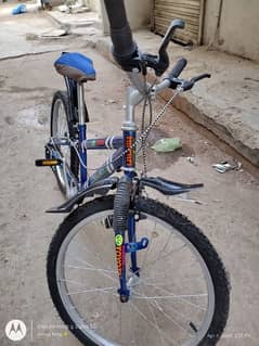 shamano bicycle All okay condition 10 by 10 contact me 03103486767