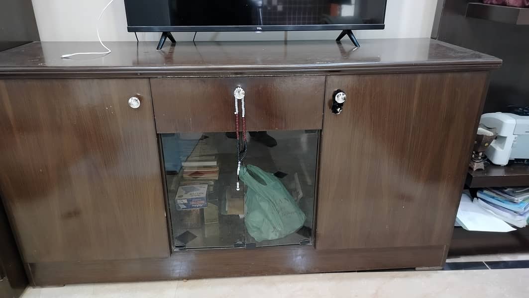 Led console plus cupboard and table 3