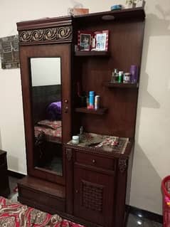 dressing table for sale condition 9/10