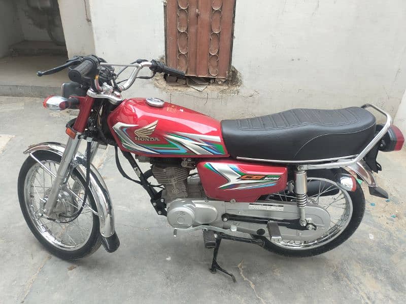 Honda 125 model 23 Hyderabad number 03142260991 2