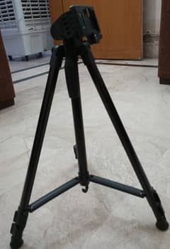 Camera Tripod for sale