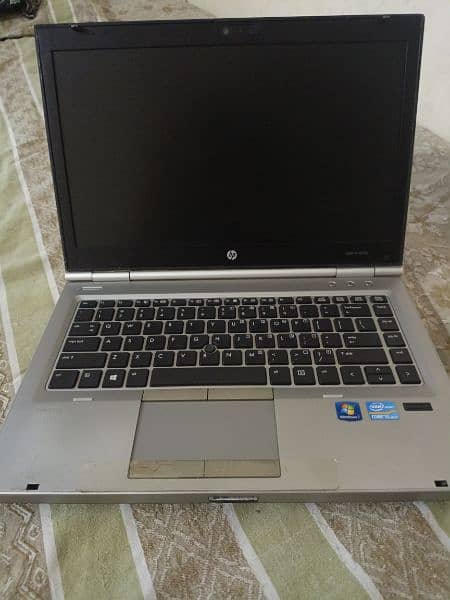 HP Elitebook 8470p 1