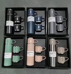 500ml Vacuum Flask Set with 3 Extra Cups and  Gift Box 0