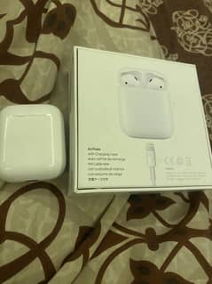 Apple Airpods 2nd Generation Original 10/10 Condition
