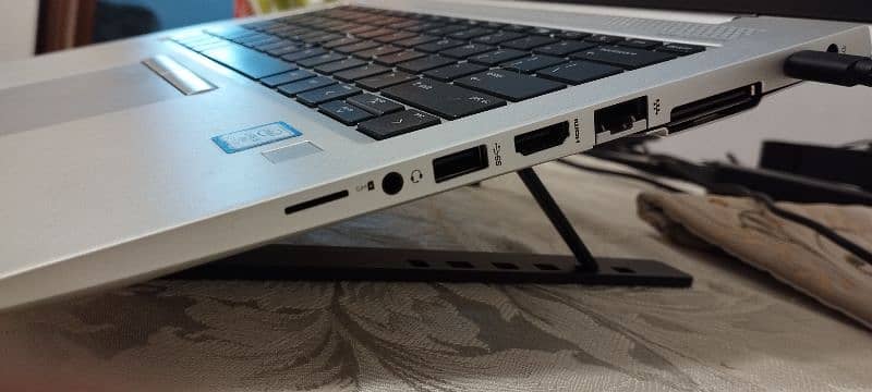 HP EliteBook 830 G5 2