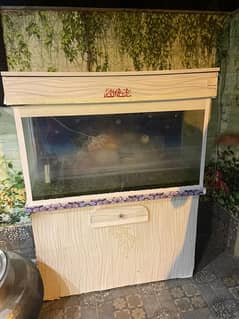 Fish aquarium for argent sale with all accessories and light