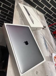 mac book air 2019 / 2017 / 2018