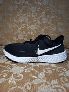 Nike Orignal Shoes | Size 9 / 43.5