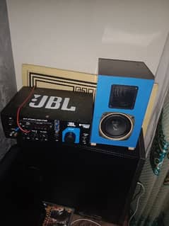 amplifier and speaker