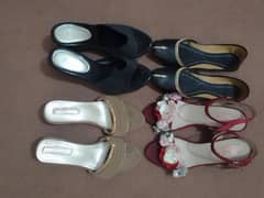 i sale shows good condition heel khusa sandal  sol