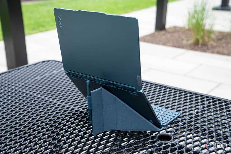 Lenovo Yoga Book 9i 12