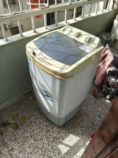 Kenwood Washing Machine for urgent sell near millenium mall