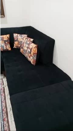 Luxurious Velvet Upholstered TV Lounge Sectional Sofa