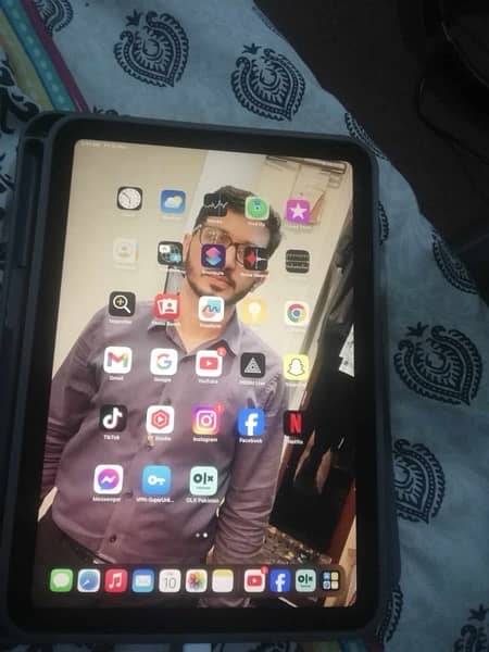 iPad mini 6 64 GB ( lush condition with box ) 2