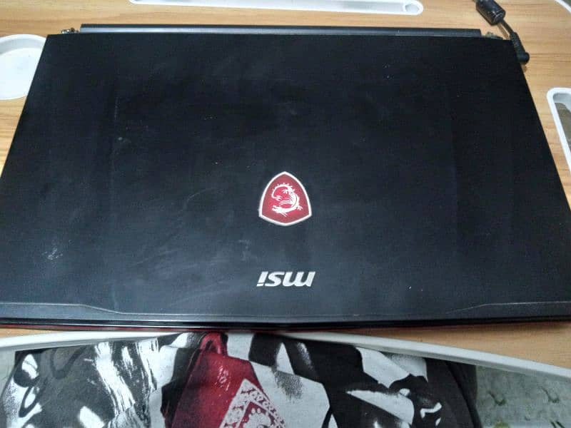 MSI GE62 7RD APACHE 2