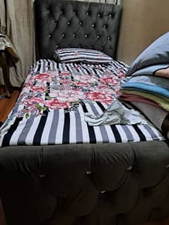 grey velvet poshish single bed with side table just 15000