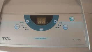 Im seling portable Ac very Good Condition chil coling