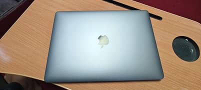 Macbook Pro 2020 i5 16/512