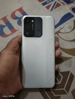 Tecno spark 8c 3+1/64 gb with box charger 03104316547