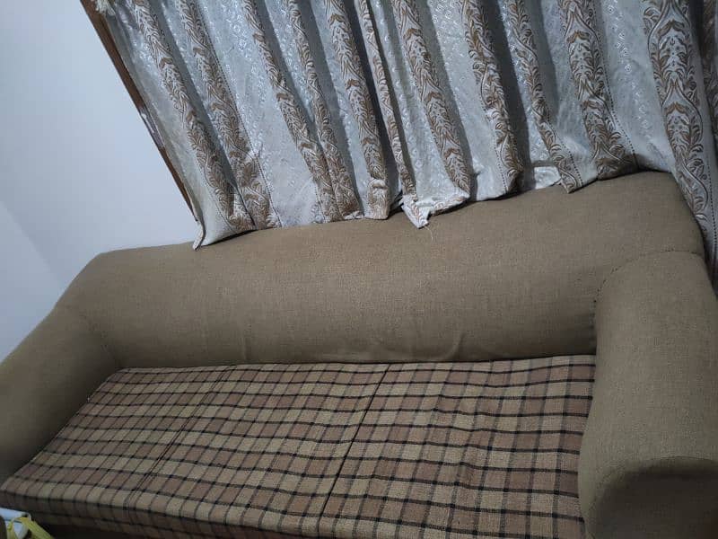 5 seater sofa very good condition 0