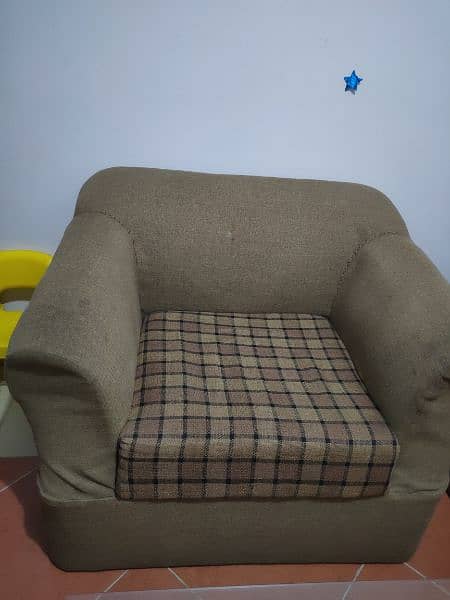 5 seater sofa very good condition 3