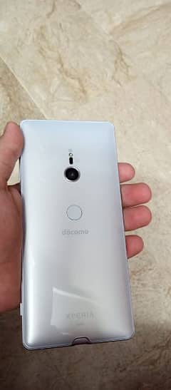 I am selling my Sony xperia xz3 in good condition