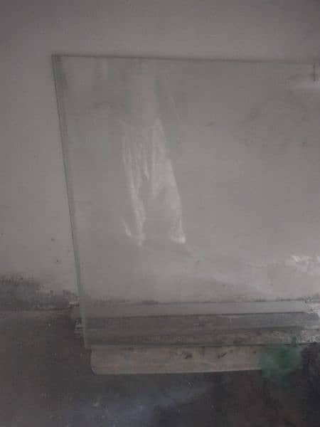 12mm Glass Size  3.5×7 ft 0