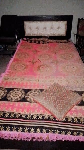 SINGLE bed in new condition 2