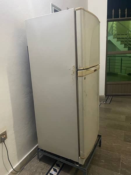 used refrigerator Dawlance 3