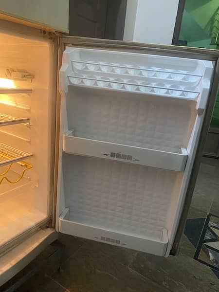 used refrigerator Dawlance 5