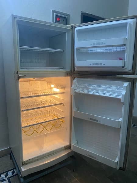 used refrigerator Dawlance 6