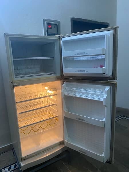 used refrigerator Dawlance 9