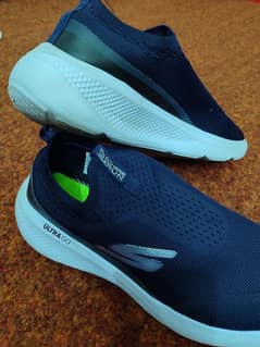 Sketchers Ultra Go 0