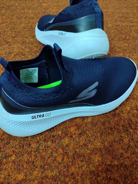 Sketchers Ultra Go 1