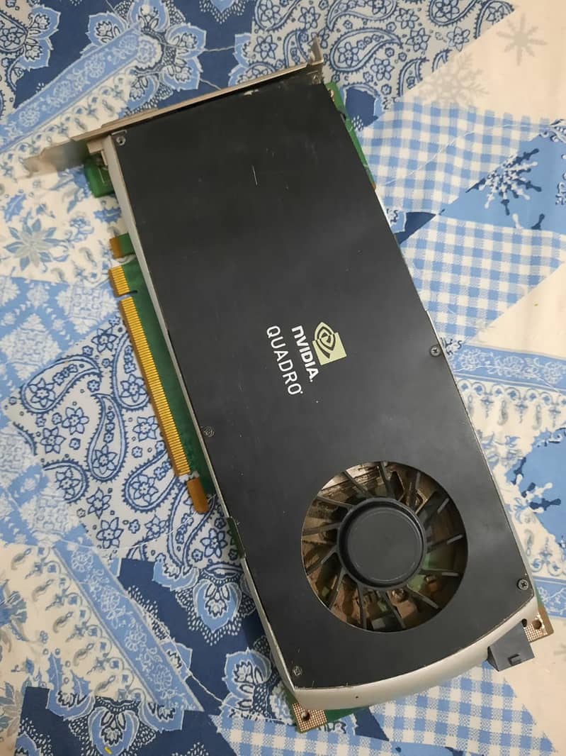 Nvidia Quadro FX 3800 265 bit Card 7