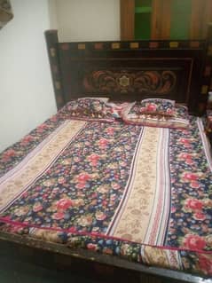 used queen size bed without mattress