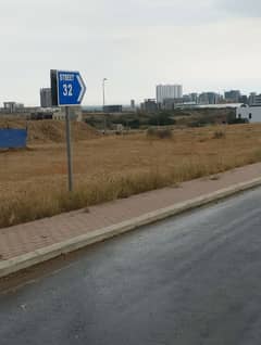 1000 Yards Jinnah Facing Prime Located Residential Plot Near Theme Park And Hills