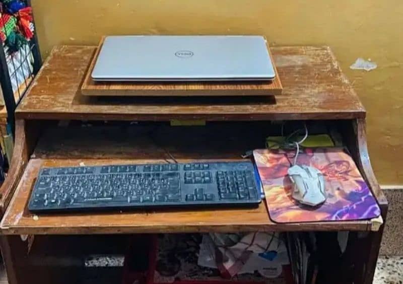 Computer table On Sale 2