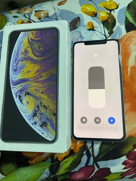 iPhone xsmax 512gb pta approved factory unlock with box mint condition 4