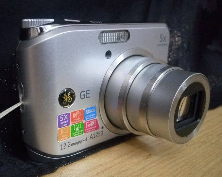 Digital Camera & Video Recorder (Double Deal) 5