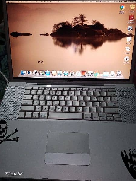 Apple MacBook pro 0