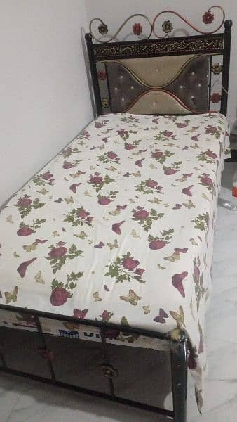 iron bed with diamond mattress 0